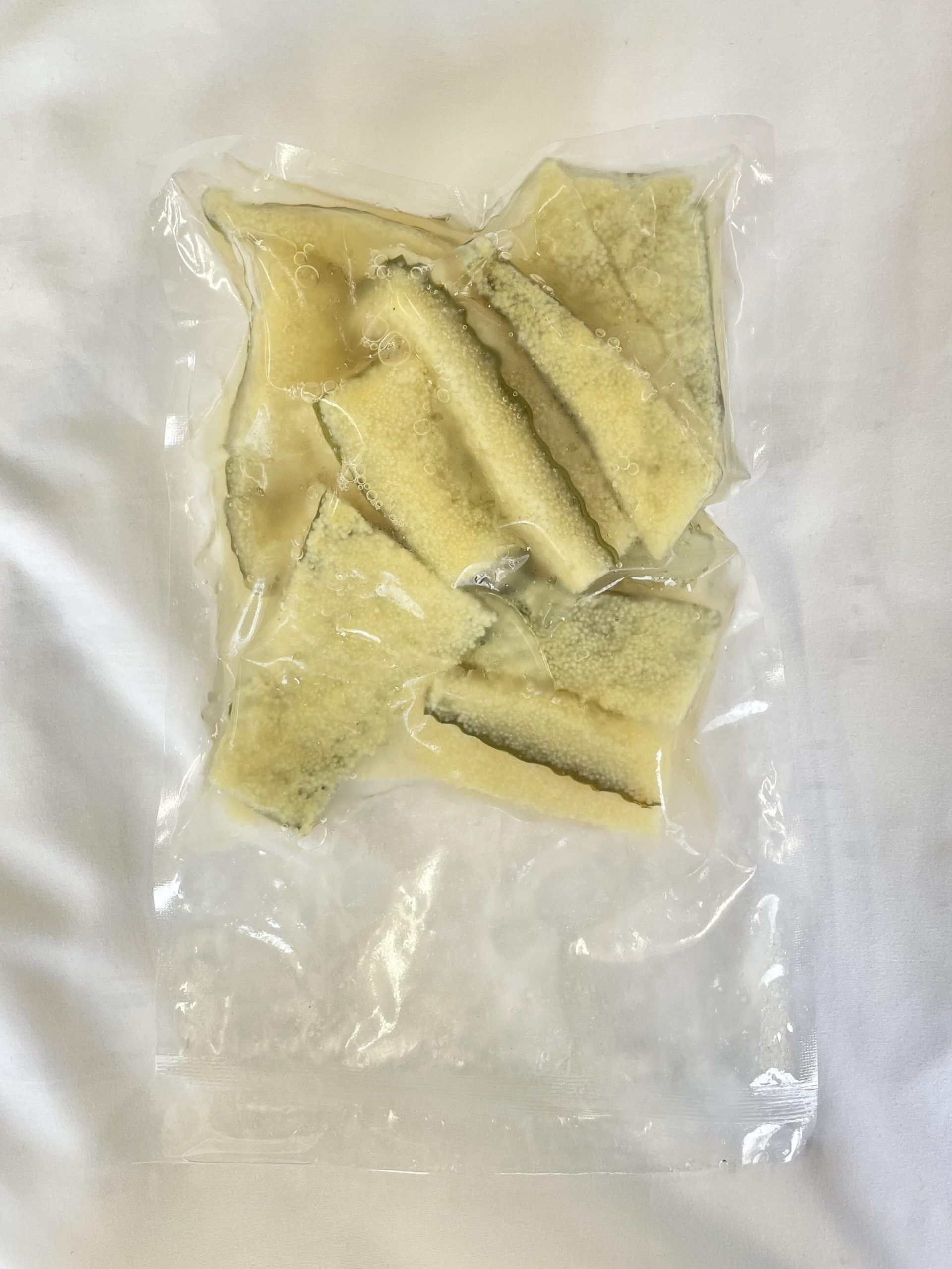 https://shop.gyorankobo.jp/wp-content/uploads/2025/10/商品画像_塩水漬子持昆布T400g　白-scaled.jpeg